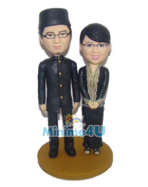 Malaysia traditional wedding cake topper 