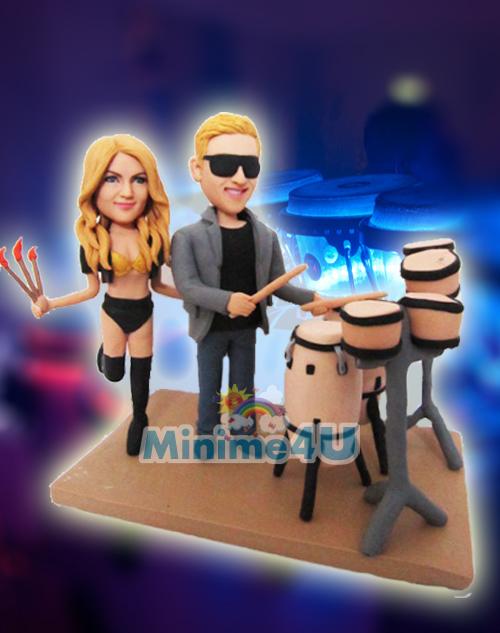 Entertainer drummer figure