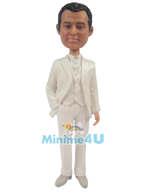 groomsman figure